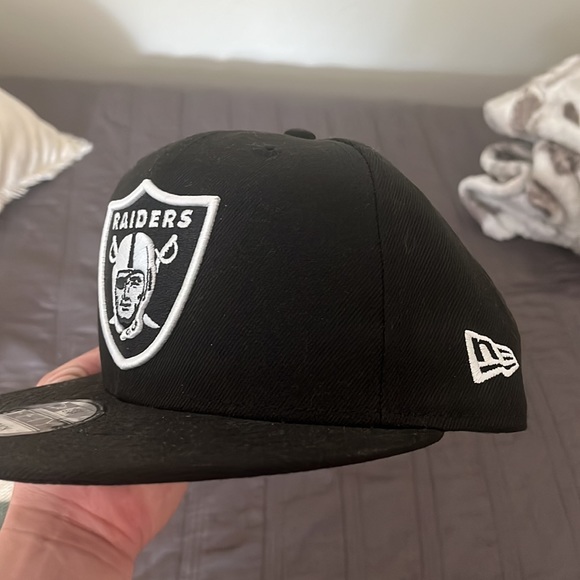 Raiders New Era SnapBack - Picture 2 of 3
